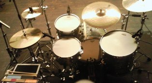 Acoustic Drum Kit